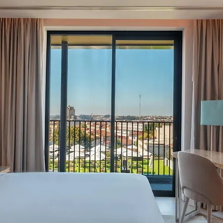 Отель Melia Сан-Жуан-да-Мадейра